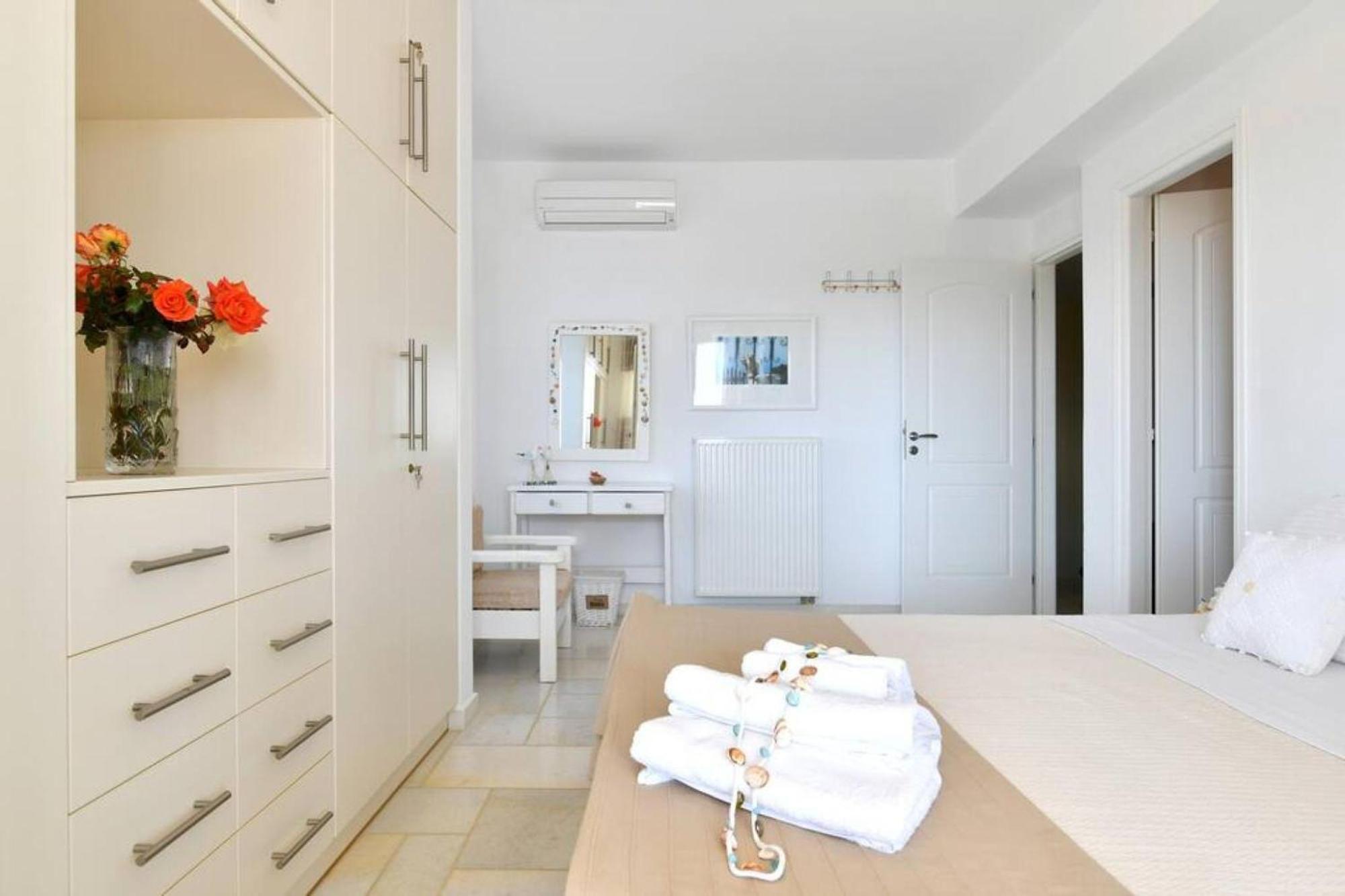 Villa Dionysos In Aliki Экстерьер фото